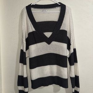 grey and white sweater